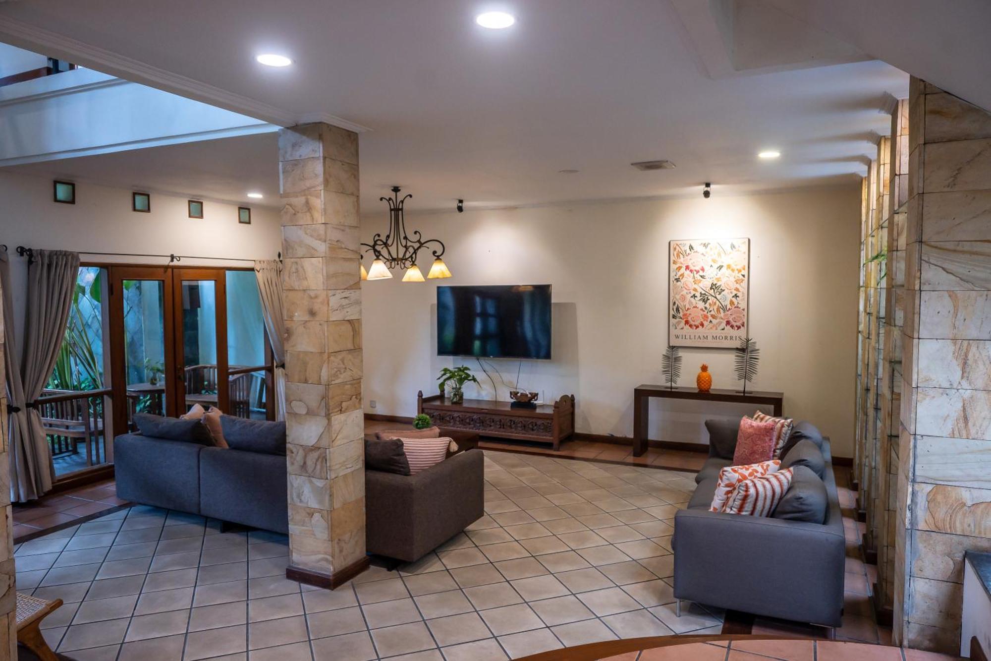 Pasteur Beautiful Luxury Home Бандунг Экстерьер фото