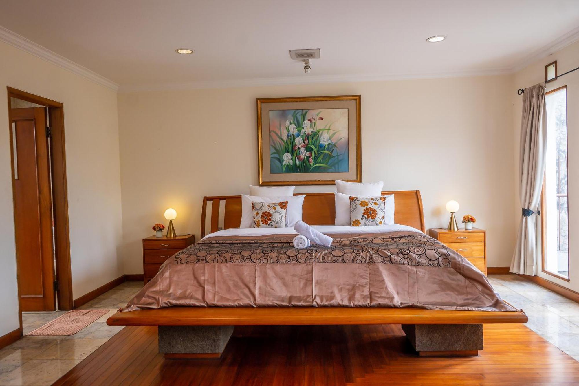 Pasteur Beautiful Luxury Home Бандунг Экстерьер фото